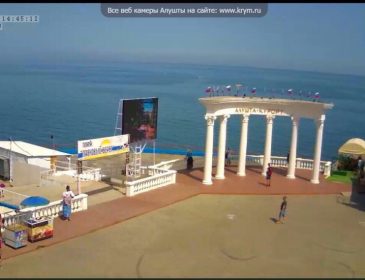 В сети показали фото «ажиотажа» на Крымских пляжах (ФОТО)