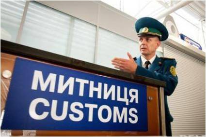 Насиров рассказал, почему уволил 250 руководителей таможен