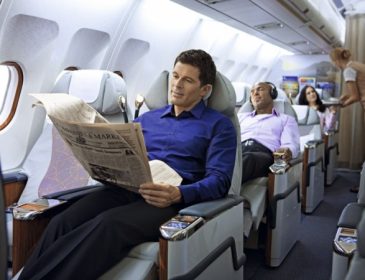 Почему лучше сесть в самолет последним: полезные советы от стюардесс