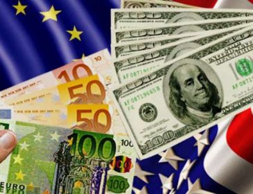 Курс доллара в Украине вернулся к росту, а евро – замер