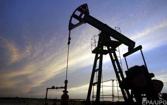 Цены на нефть падают, инвесторы бегут в защитные активы