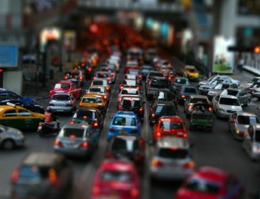 Порошенко ветировал закон о снижении акцизов на подержанные авто