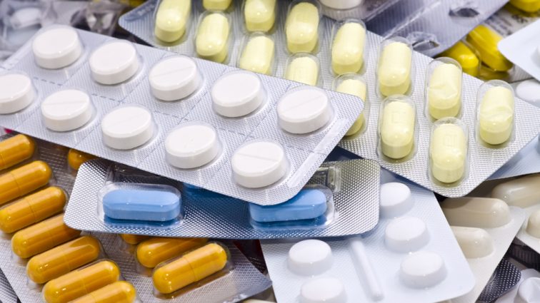 Лекарства для украинских больных застряли в аэропорту «Борисполь»
