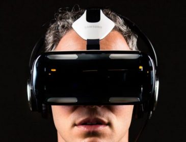 У Samsung появится новый шлем виртуальной реальности