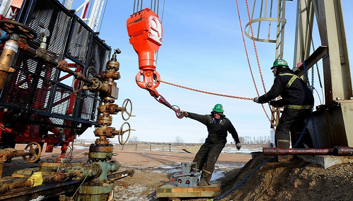 Цены на нефть вновь подбираются к $50