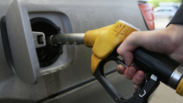 Почему дорожает бензин и что будет с ценами: прогноз экспертов