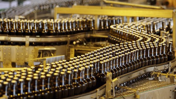 Производители алкоголя направили открытое письмо правительству с требованием установить новый уровень минимальных розничных цен на водку