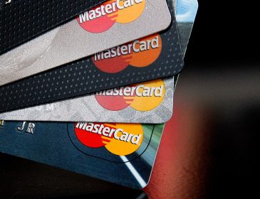 В Британии пользователи «MasterCard» хотят взыскать с компании 18,72 млрд. долл.