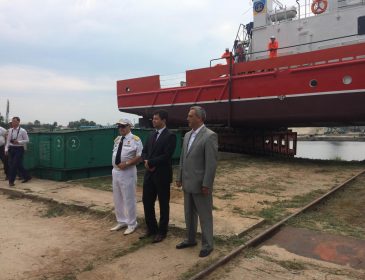 В Киеве на воду спущено судно «Капитан Черемных» после модернизации