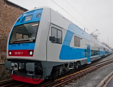 Глава Укрзализницы обещает «вывести из кустов» електропоезд «Skoda»