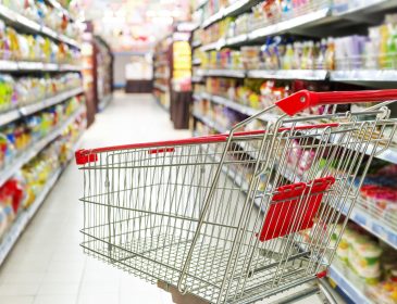 Правительство отменило госрегулирование цен на продукты