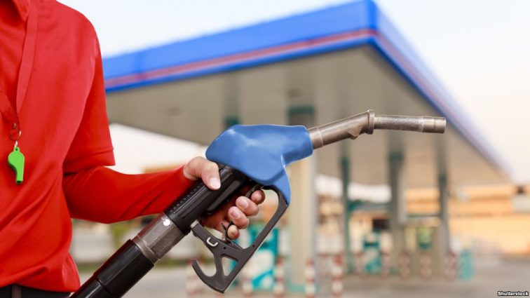 Новая стоимость бензина шокирует водителей