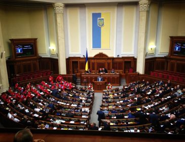 Депутаты получили 2,4 миллиона надбавок за интенсивность труда