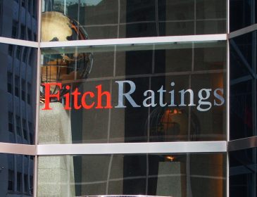 Агентство Fitch повысило рейтинг Киева