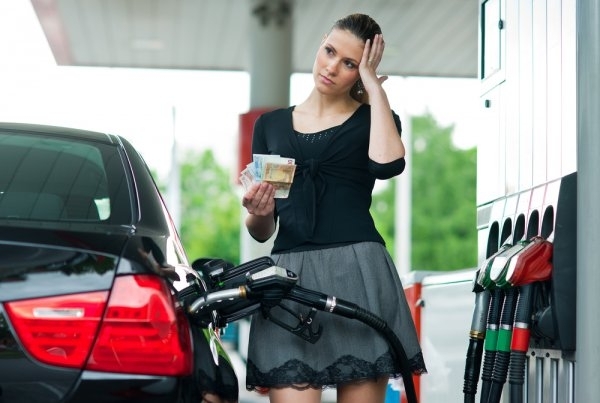 Как экономить на топливе: 9 практичных и простых советов для водителей