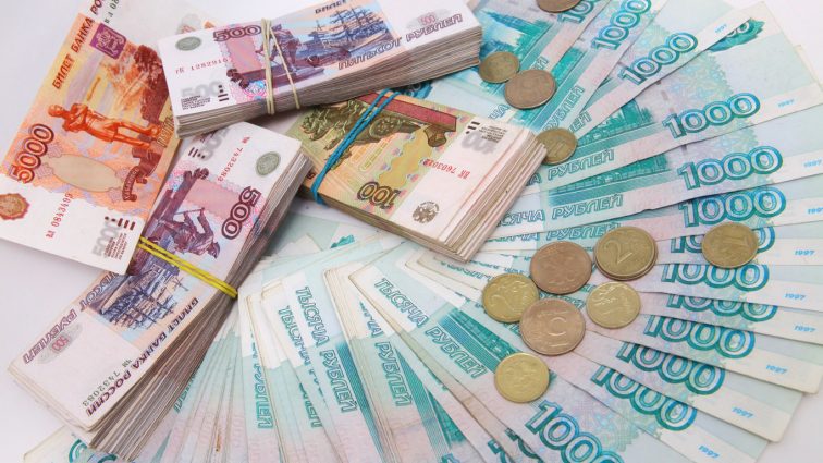 В Украину хлынули российские деньги