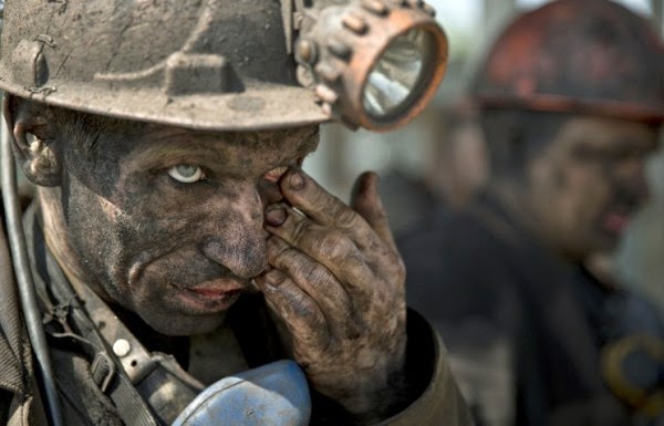 Пенсии шахтеров вырастут на 351 гривну