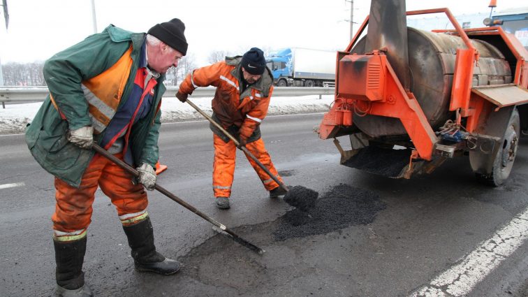 На капремонт дорог в Украине в 2017 году может не хватить денег – «Укравтодор»