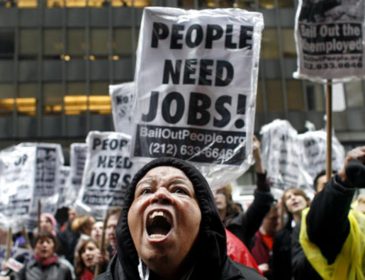 В США неожиданно и рекордно упала безработица