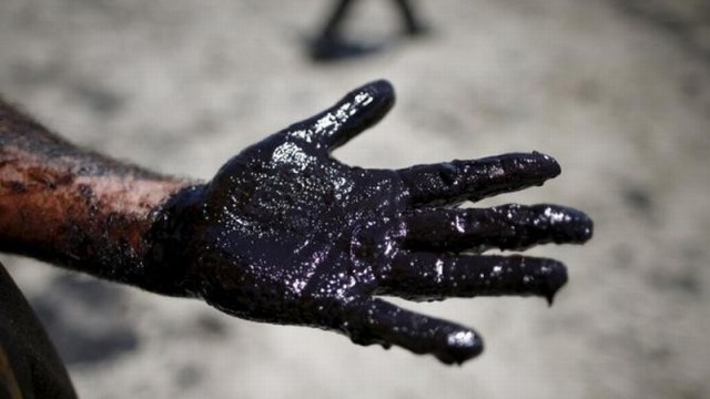 Нефть — по $56,50: неужели запас сырья стремительно сокращается?