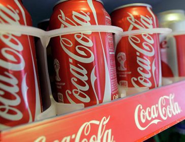 Трамп хочет запретить Coca-Cola производство в Мексике — СМИ