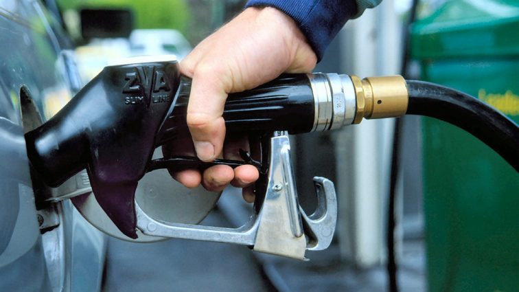 Эксперты сделали неутешительный прогноз по ценам на бензин
