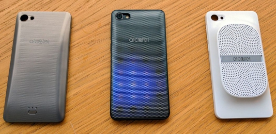 Хлам или полезная штучка: Alcatel создала смартфон со светомузыкой