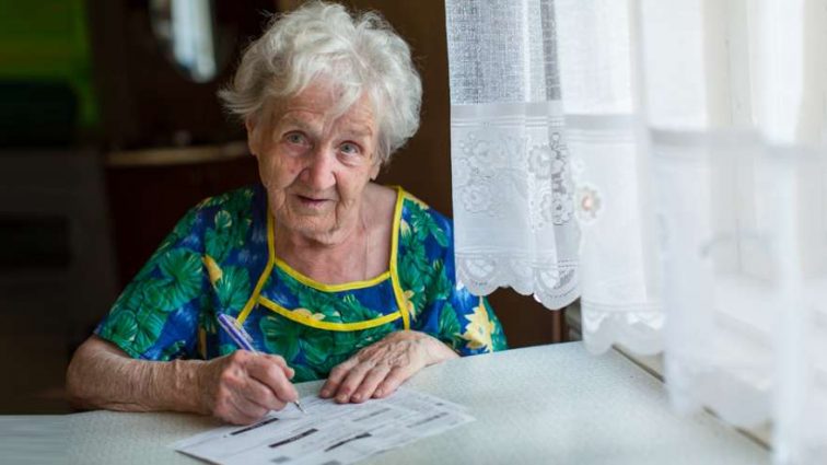 С 1 мая украинцы будут получать пенсию по-новому