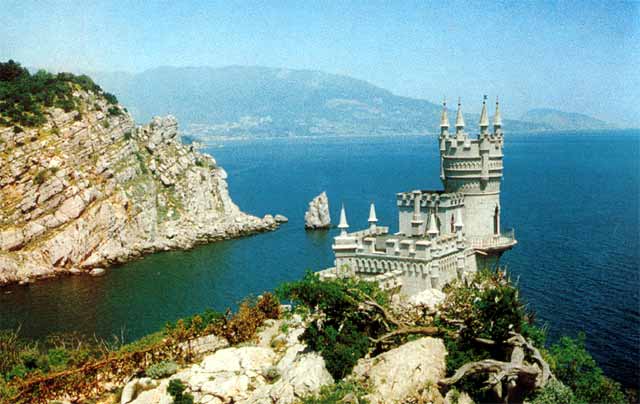 Привиделось: в Крыму похвастались «туристическим потоком»
