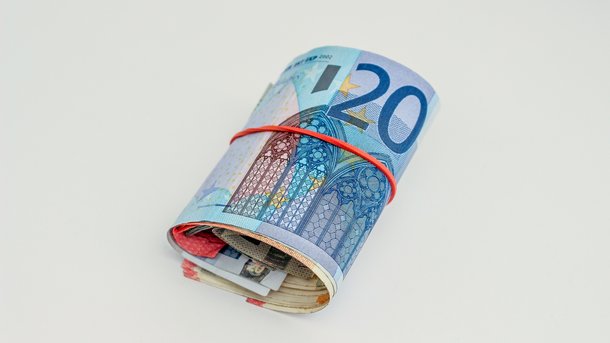 Почему в Украине взлетел курс евро: мнение эксперта