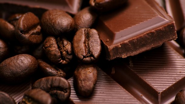Черный шоколад спасает от старения – ученые