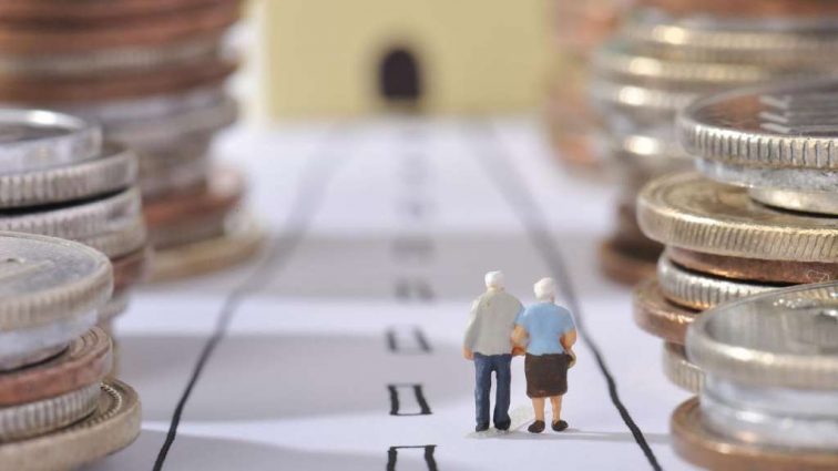 Пенсионная реформа: кто из украинцев сможет досрочно выходить на пенсию