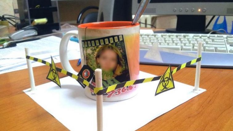Почему пить чай или кофе в офисе опасно?