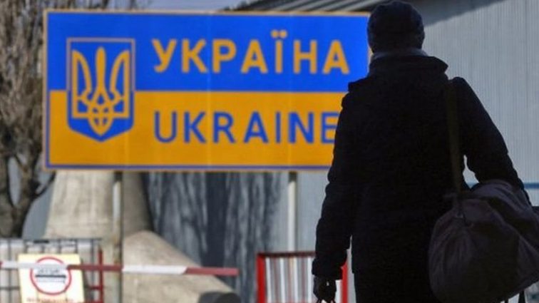 Трудовая эмиграция украинцев: появились тревожные цифры
