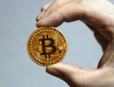 Курс криптовалюти Bitcoin достиг исторического максимума