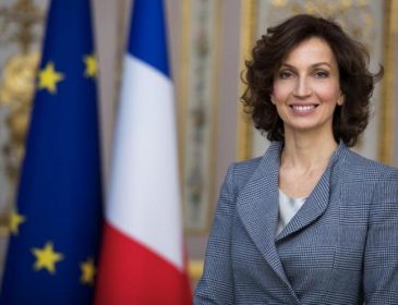 Главой ЮНЕСКО стала французская красотка