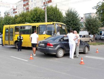 40% «маршруток» в Киеве незаконны — КМДА