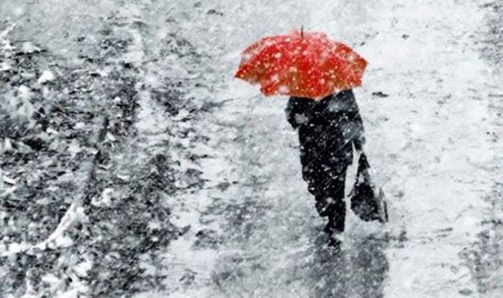 Мокрый снег и гололед: чем погода удивит украинцев завтра?