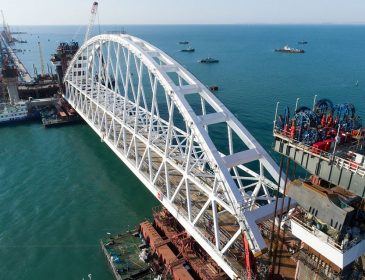 Керченский мост откроется: Министр транспорта России рассказал о сроках