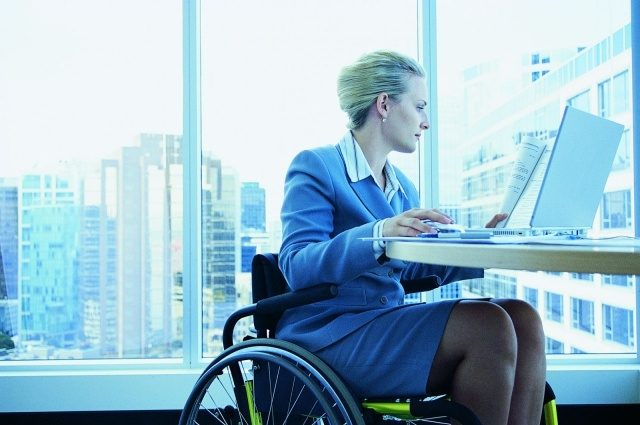 Стало известно, насколько трудно людям с инвалидностью найти работу в Украине
