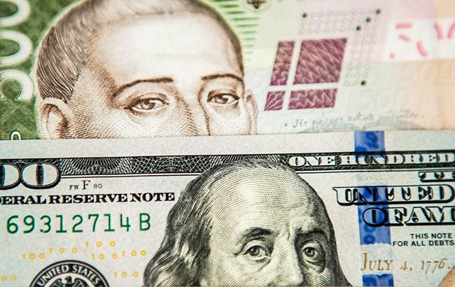 Американская валюта пробьет новую пометку: появился прогноз по курсу доллара на ноябрь