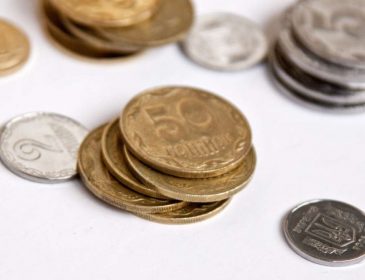 «Неправильной шестигранной формы»: НБУ ввели в обращение новые монеты