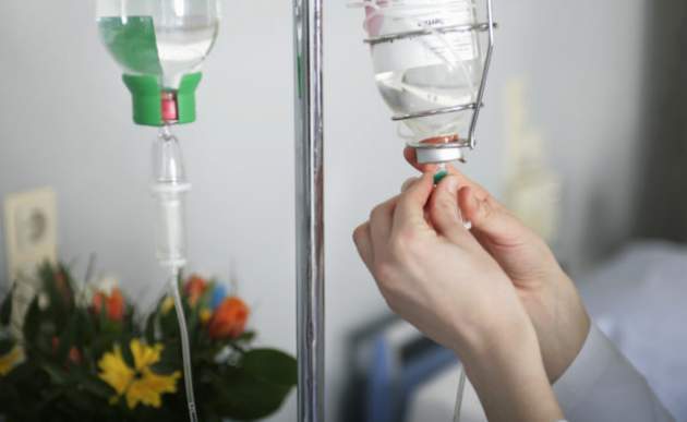 Медицинская реформа в действии: Медсестра отказалась осматривать ребенка с температурой 40